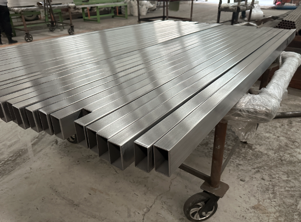 石家庄新能源汽车用不锈钢方管 现货